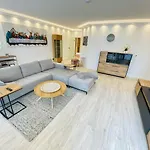 Apartment Traffic, Direkt Am Alten Strom Rostock